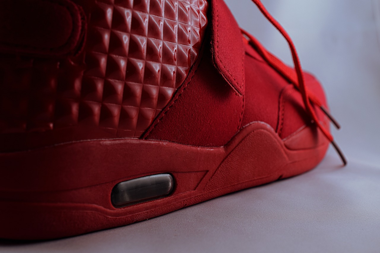 Nike最新款休閑鞋，時(shí)尚與舒適的完美融合