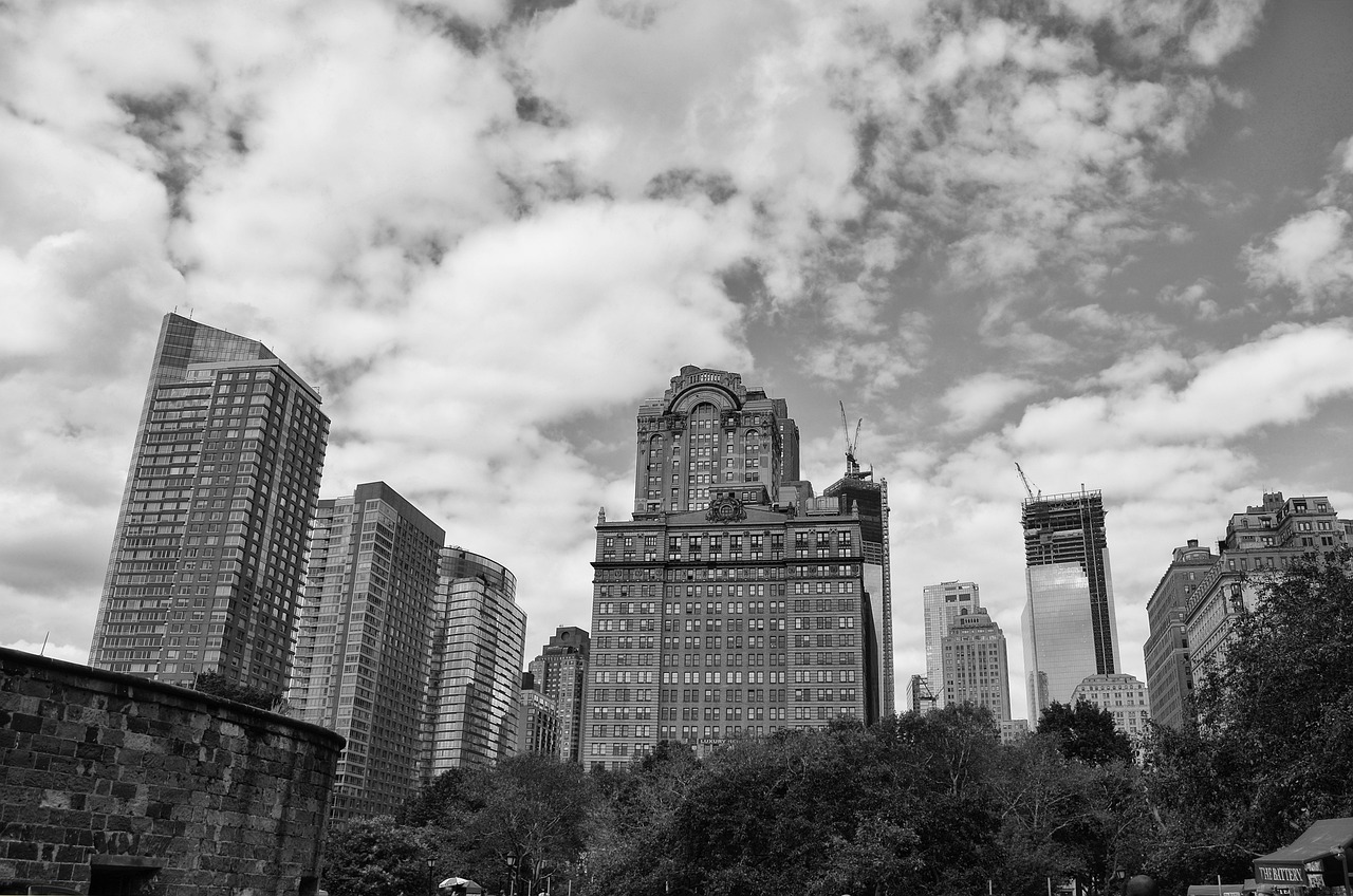 中國深度財經(jīng)最新一期，深度解讀中國經(jīng)濟(jì)脈絡(luò)