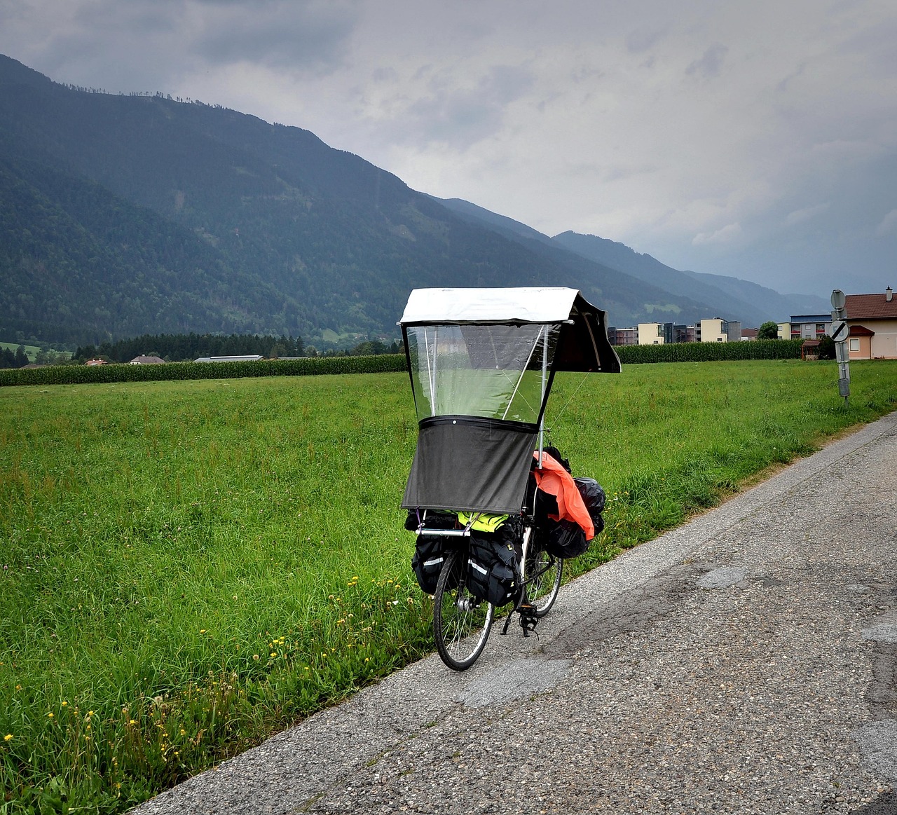 心藝電動車2016最新款，無界之旅的探索之旅
