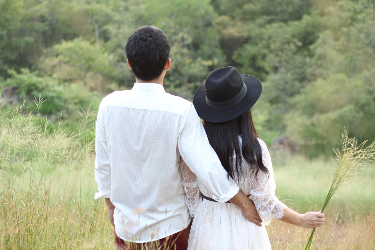 最新章節(jié)揭秘，我的23歲美女房東的故事