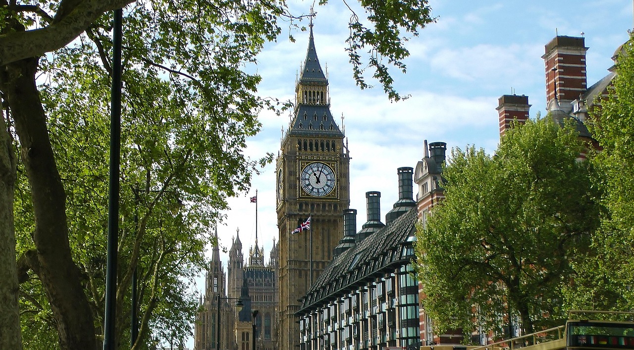 英國(guó)簽證最新動(dòng)態(tài)，更新內(nèi)容及其影響分析